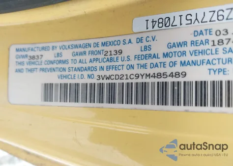 2000 Volkswagen New Beetle Gls 1.8L Turbo from USA, damaged, VIN 3VWCD21C9YM485489